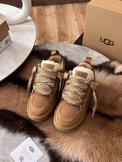 Женские ботинки с мехом UGG Lowmel - Chestnut   