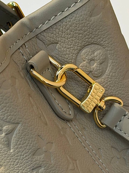 Кожаная сумка Louis Vuitton Babylone Tote PM premium 31x21.5x13 см