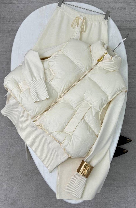 Женский костюм тройка на флисе Schiaparelli premium - White