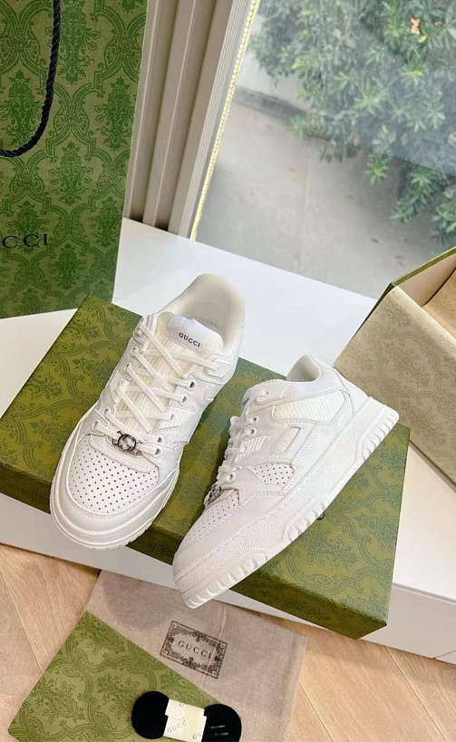 Женские кожаные кроссовки Gucci GG Cruise