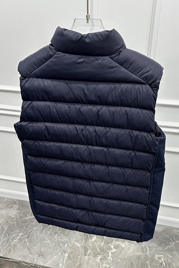 Мужской жилет Calvin Klein тёмно-синего цвета   