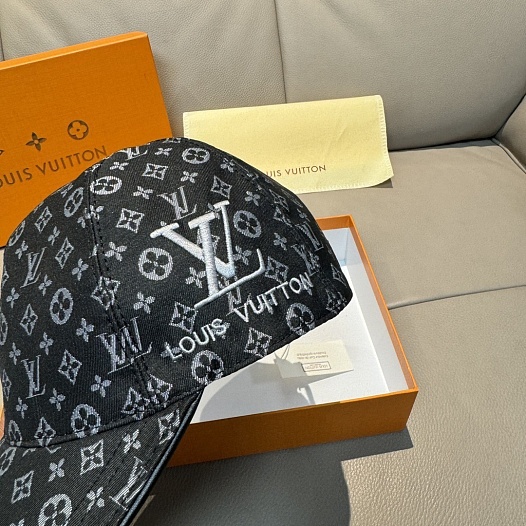 Бейсболка Louis Vuitton Monogram premium   