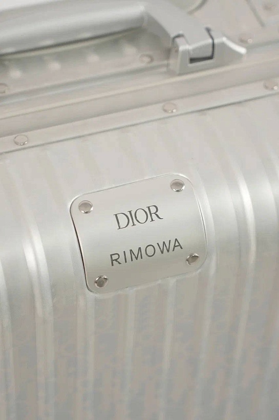 Чемодан Rimowa x Dior Aluminum Gradient S Premium 53x37x22 см
