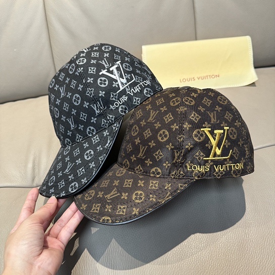 Бейсболка Louis Vuitton Monogram premium