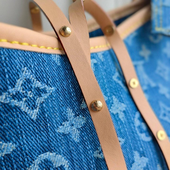 Женская сумка-хобо Louis Vuitton Carry All MM 29x24 см