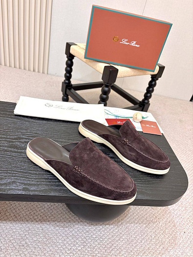 Мужские замшевые шлёпанцы Loro Piana   