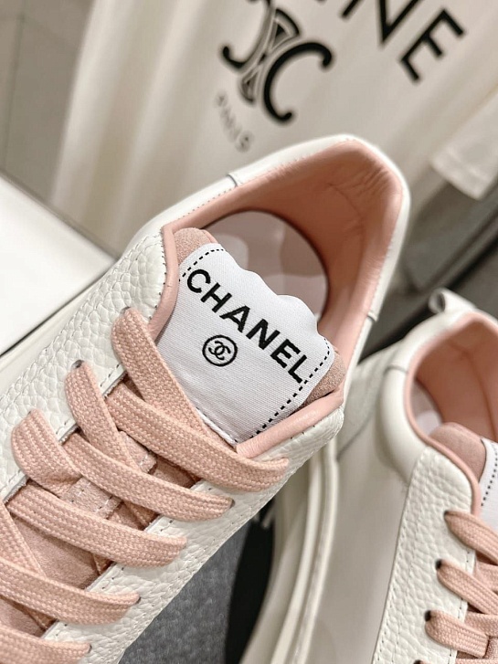 Женские кожаные кроссовки Chanel