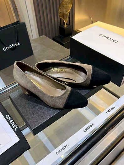 Женские замшевые туфли на каблуке Chanel premium   