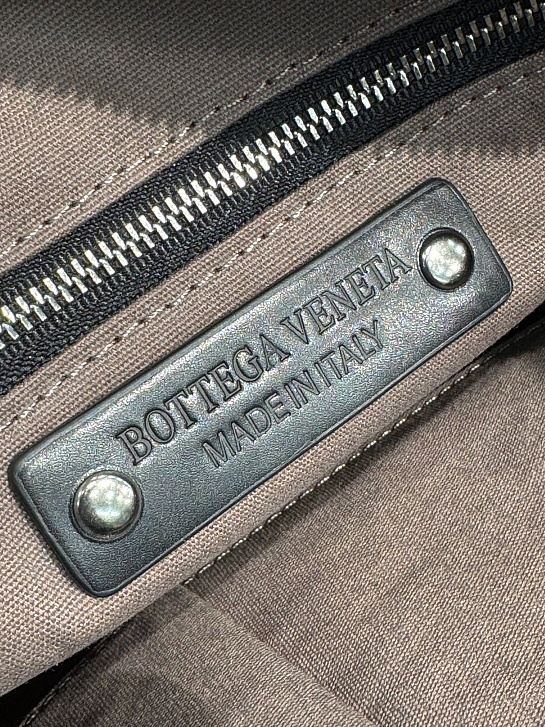 Кожаная сумка Bottega Veneta Intreccio premium 27x24x7 см