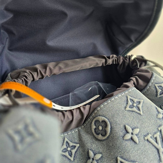 Рюкзак Louis Vuitton Montsouris Monogram Washed