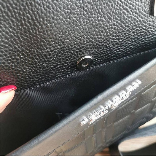 Кожаная чёрная сумка Burberry 38x28 см   
