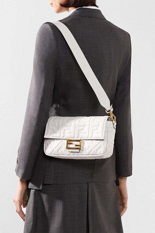 Кожаная сумка Fendi Medium Baguette FF motif 27x16 см (2 расцветки)