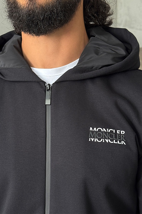 Чёрная кофта на молнии Moncler