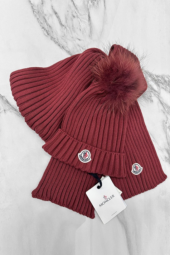 Комплект из шапки и шарфа бордового цвета Moncler logo-patch