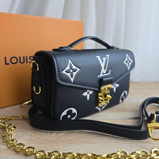 Кожаная сумка Louis Vuitton Pochette Mini 19x10 см - Black
