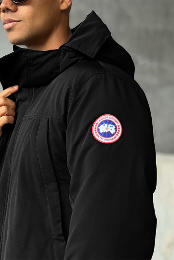 Чёрный пуховик Canada Goose Sanford logo-patch   