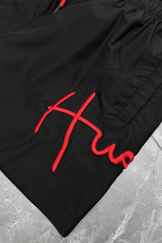 Мужские чёрные шорты Hugo Boss Dugo logo-embroidered