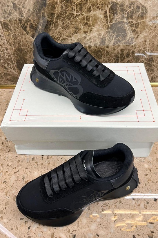 Мужские чёрные кроссовки Alexander McQueen
