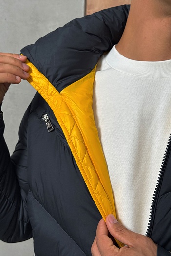 Мужской тёмно-синий пуховик Moncler Katmai   