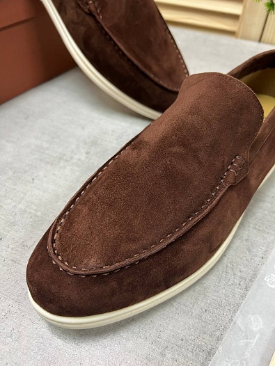 Мужские замшевые лоферы Loro Piana   