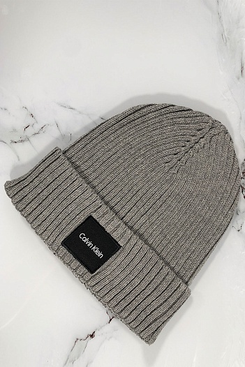 Мужская шапка серого цвета Calvin Klein logo-patch   