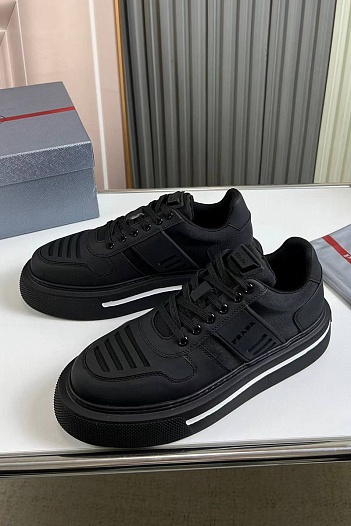 Мужские комбинированные кроссовки Prada   