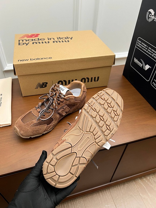 Женские кроссовки New Balance x Miu Miu 530 SL premium