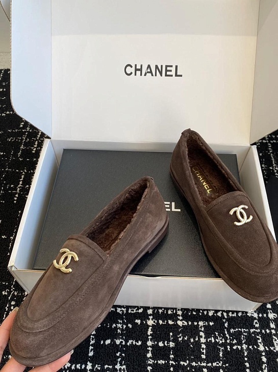 Женские замшевые лоферы с мехом Chanel Premium - Chocolate