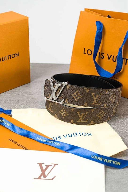 Кожаный ремень Louis Vuitton Initiales Monogram (длина 85 - 115 см)
