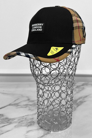 Бейсболка Burberry logo-patch - Black / Beige   