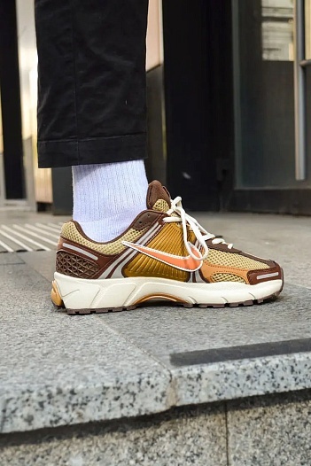 Кроссовки Nike Zoom Vomero 5 "Wheat Grass"   