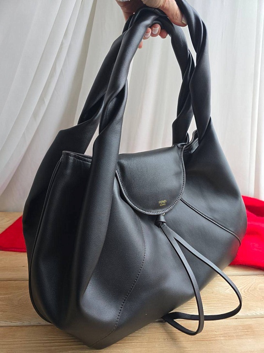 Кожаная сумка Fendi Spy - Black 38x29 см