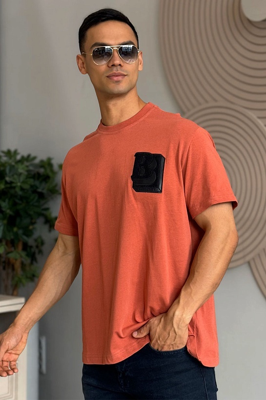 Красная оверсайз футболка Burberry Letter Graphic