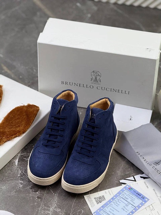 Замшевые кроссовки с меховой стелькой Brunello Cucinelli