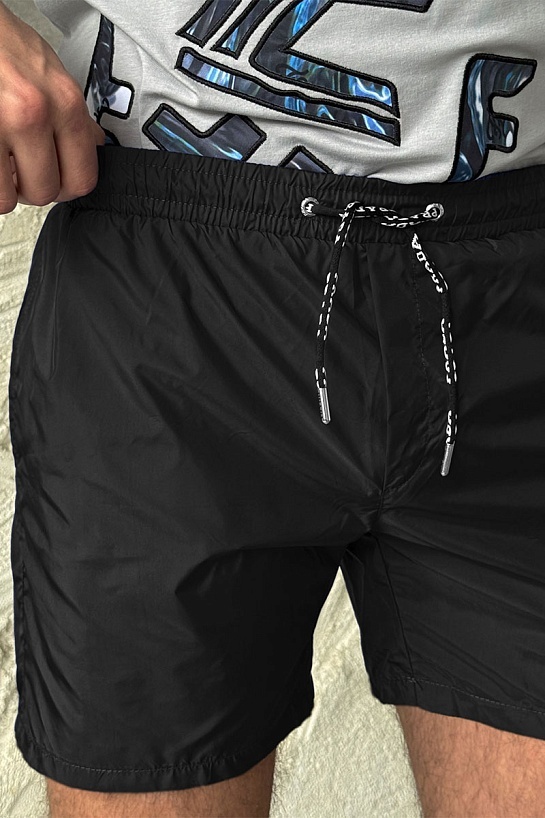 Чёрные шорты Prada logo-embroidered