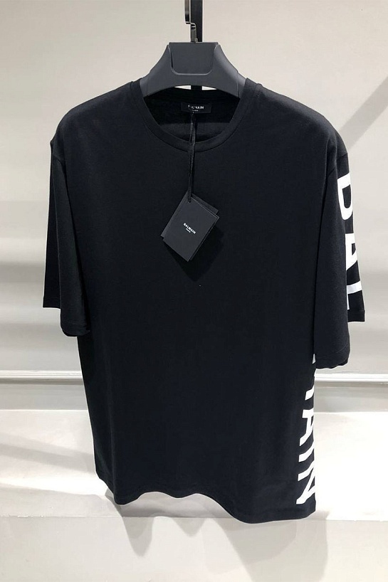 Оверсайз футболка Balmain чёрного цвета