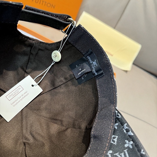 Бейсболка Louis Vuitton Monogram premium