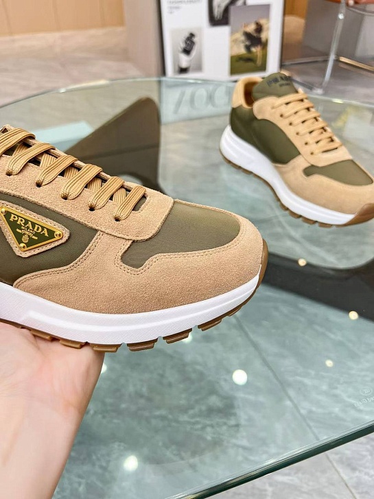 Женские комбинированные кроссовки Prada - Beige / Green