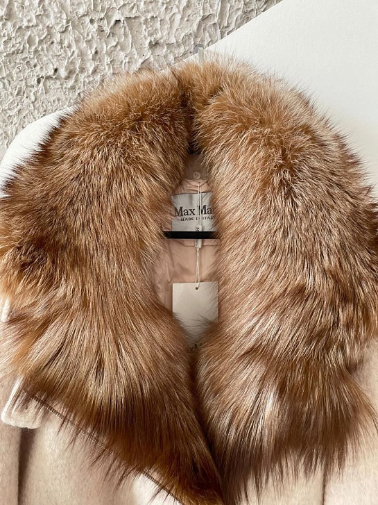 Женский пуховик с натуральным мехом Max Mara Premium