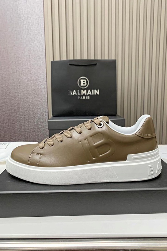 Кожаные кроссовки Balmain бежевого цвета