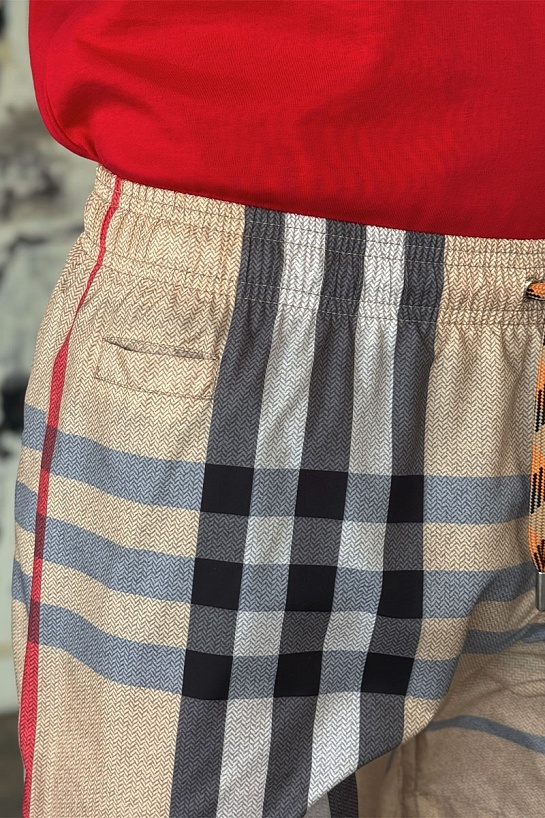 Мужские бежевые шорты Burberry London Check