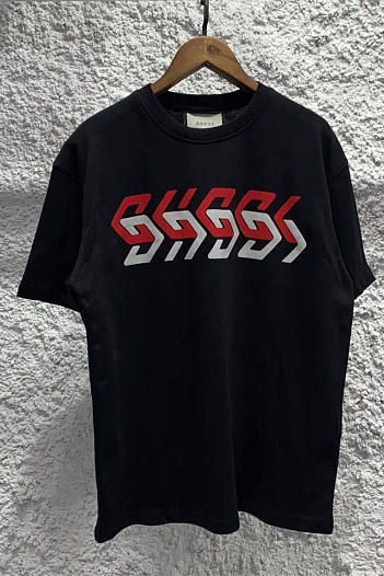 Чёрная оверсайз футболка Gucci mirror-logo   