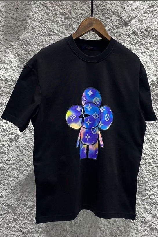 Брендовая оверсайз футболка Louis Vuitton чёрного цвета