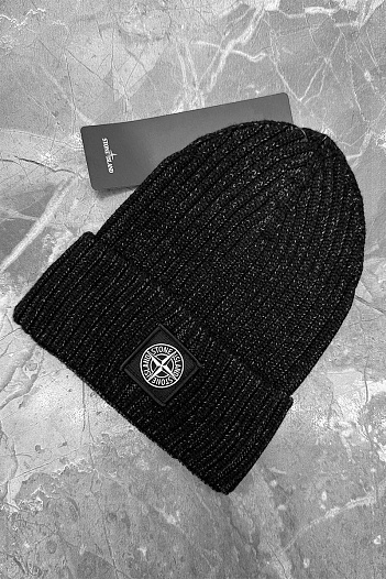 Чёрная шапка Stone Island compass-patch   