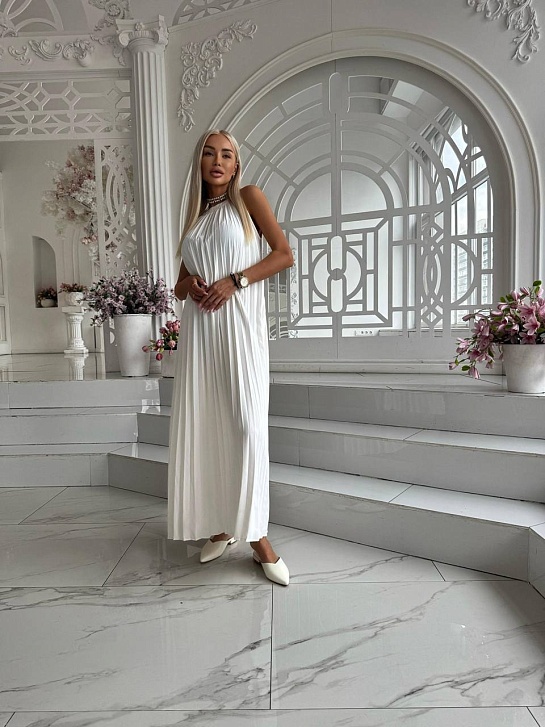 Женское платье Maison Margiela с открытыми плечами