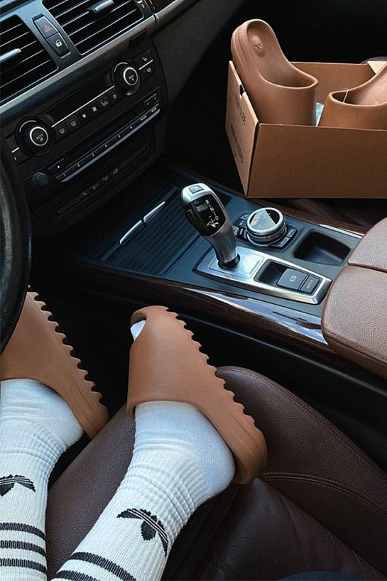 Шлёпанцы Adidas Yeezy Slide - Brown