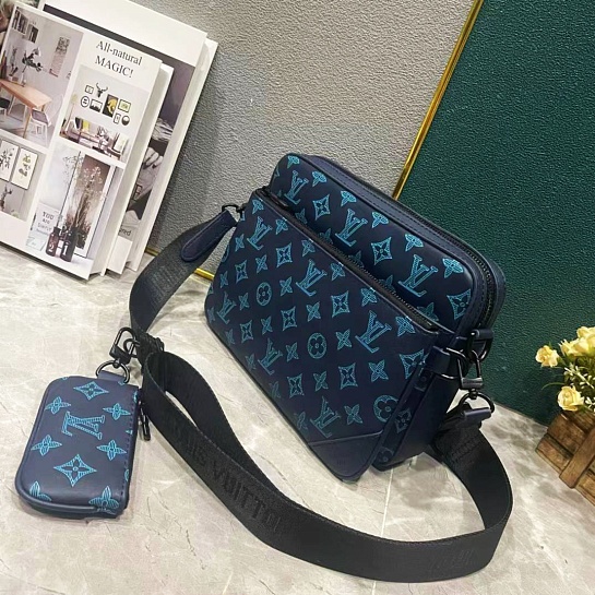 Кожаная сумка Louis Vuitton Duo Messenger Monogram Shadow 25x18x7 см