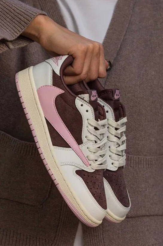 Кроссовки Travis Scott x Nike Air Jordan 1 Low "Pink Oxford"