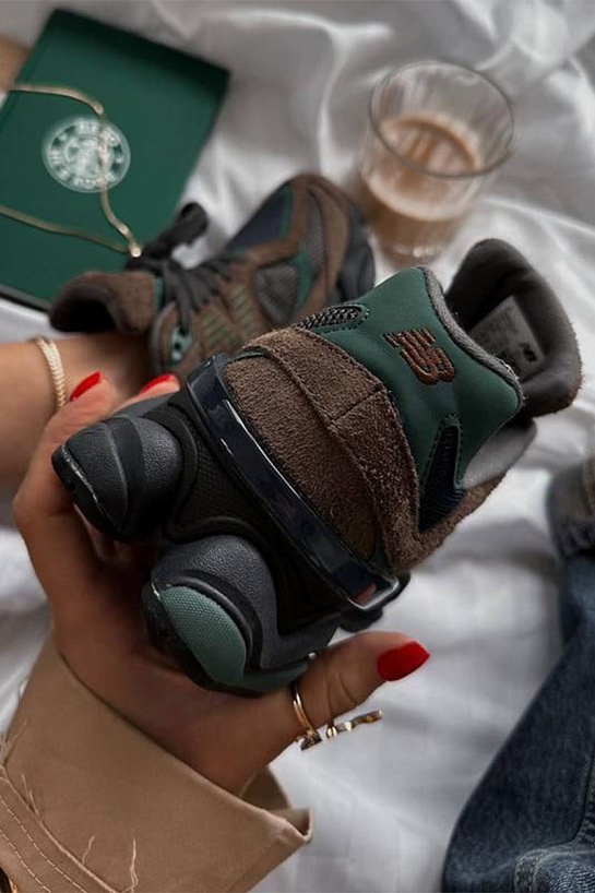 Кроссовки New Balance 9060 - Brown / Dark Green