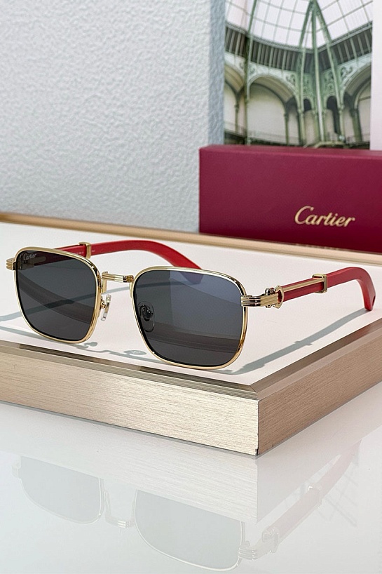 Солнцезащитные очки Cartier